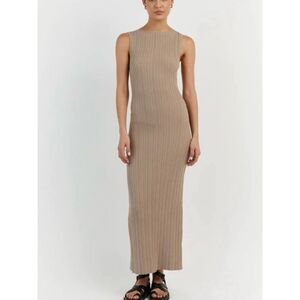 roisin bitter choc cotton strapless maxi dress This dress on rotation. @chloemaymcginley styles the Roisin Bitter Choc Cotton Midi